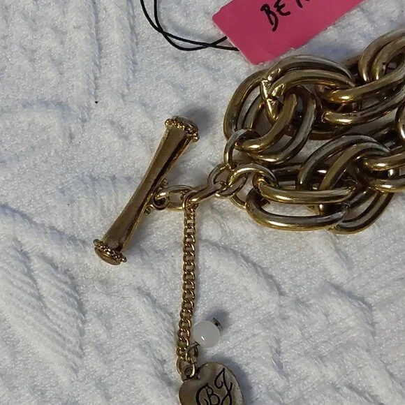 Betsey Johnson Rhinestone Anchor bracelet - Picture 3 of 4